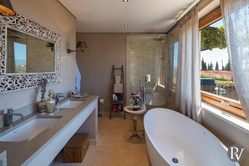 Carvoeiro Villa Sleeps 10 Pool Air Con Wifi