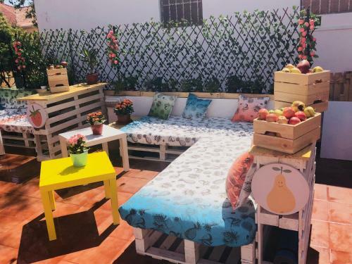 Albergue Cascais Terrace Fruit Point