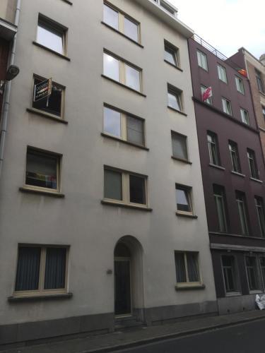 Modern Two Bedrooms Apartment , Old Town