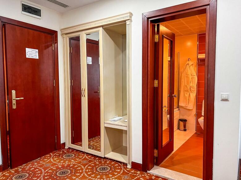 Atropat Hotel