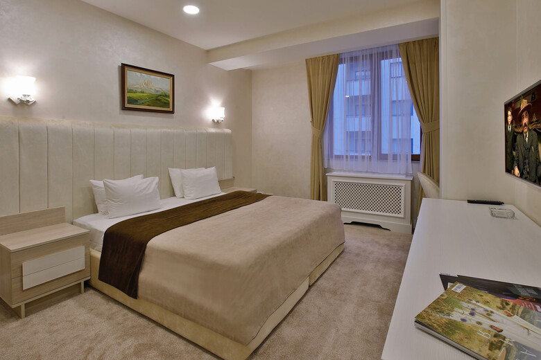Hotel Ganjali Plaza