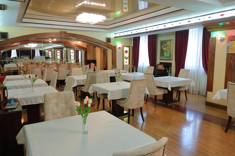 Hotel Ganjali Plaza