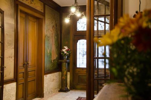 Hostal Albert Moli�re