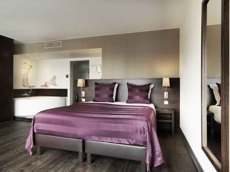 Hotel Harmony
