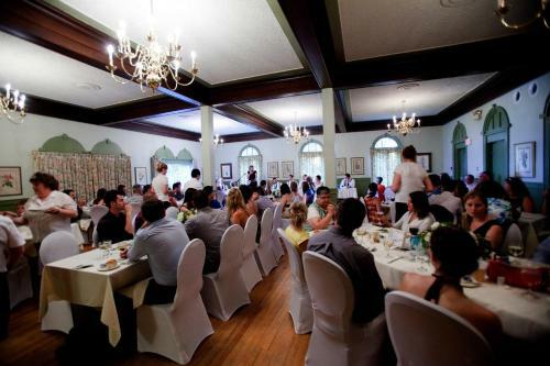Hotel Braeside Country Inn
