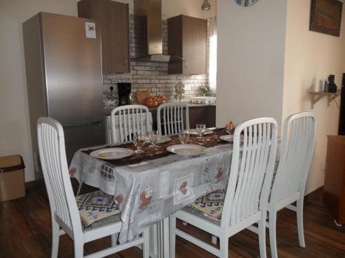Apartamento Sunshine Apts, Two Bedroom , Free Internet, No 3