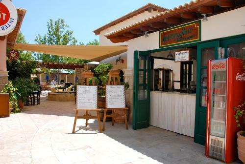 Villa Iremos - Th02