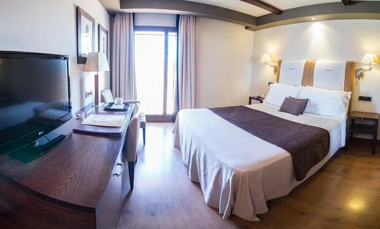 Hotel & Spa Balfag�n