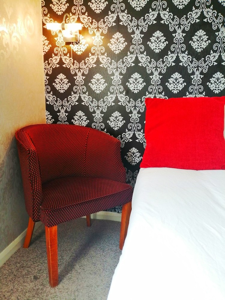 Hotel Bourne Hall