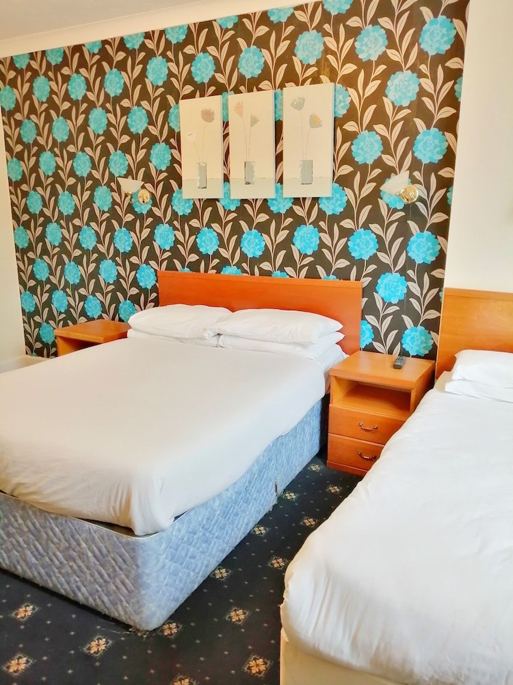 Hotel Bourne Hall