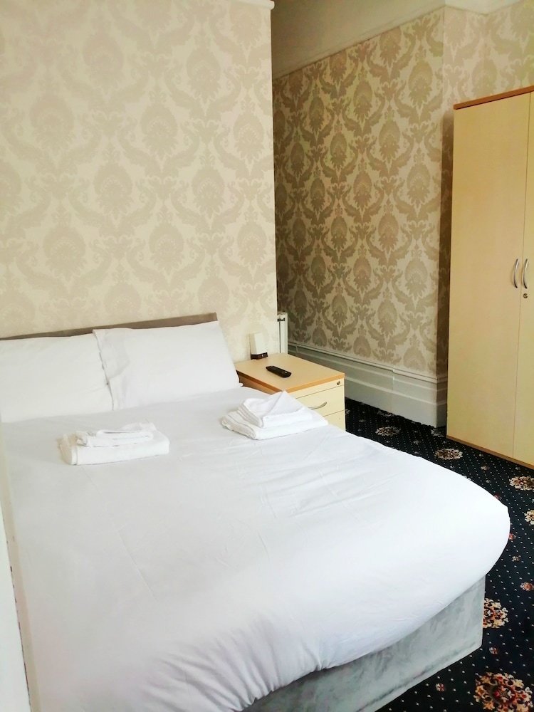 Hotel Bourne Hall
