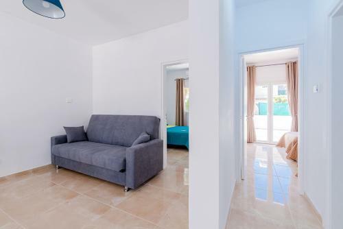 Color Cyprus Amozoniu Apartments