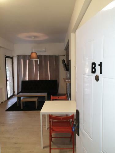 Mylos Court Apartments