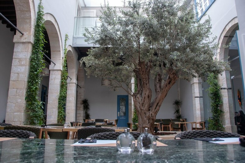 Sir Paul City Hotel
