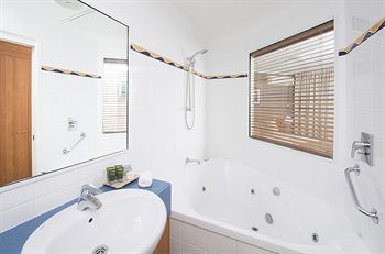 Hotel Mantra Hervey Bay