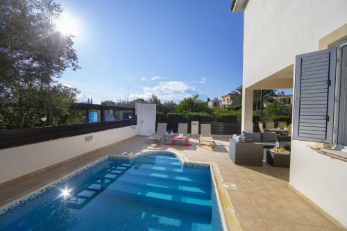 Villa Mesogeios 39