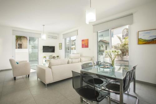 ?imagine Renting Your Own 5 Star Villa? Protaras Villa 15