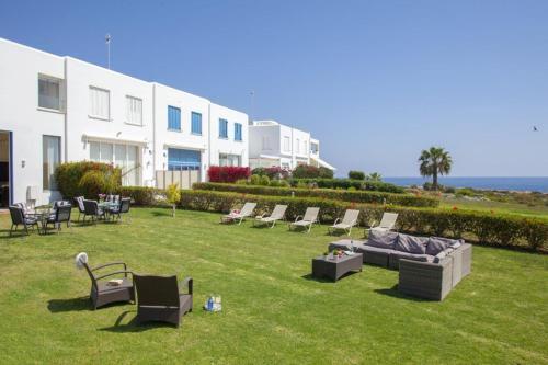 ?villa In A Fantastic Location On The Seafront? Protaras Villa 48