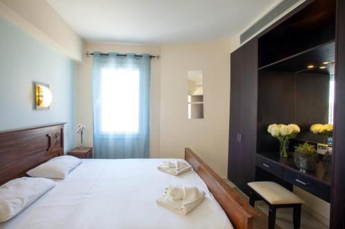 ?villa In A Fantastic Location On The Seafront? Protaras Villa 48