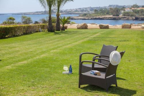 ?villa In A Fantastic Location On The Seafront? Protaras Villa 48