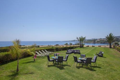 ?villa In A Fantastic Location On The Seafront? Protaras Villa 48