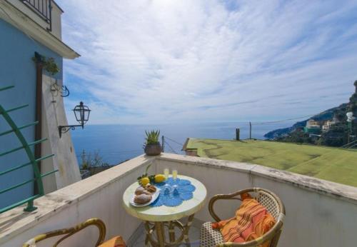Amalfi Apartment Sleeps 3