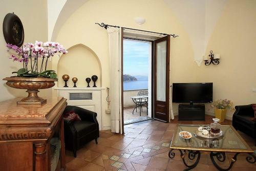 Amalfi Villa Sleeps 12 Pool Air Con Wifi