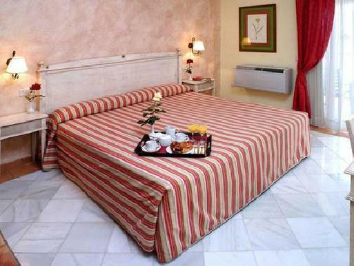 Hotel Las �guilas