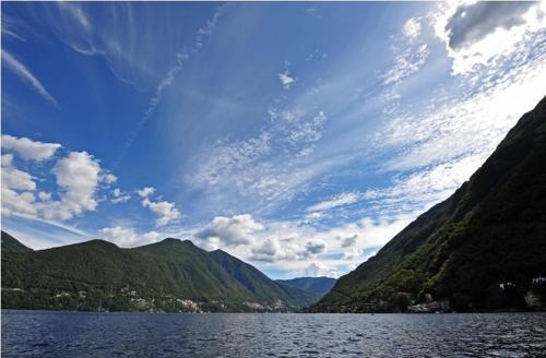 Argegno Apartment Sleeps 8 Pool T421308