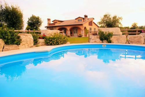 Tuscan Villa Exclusive Use Of Private Pool AC Wifi