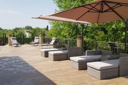 Santa Lucia Villa Sleeps 14 Pool Air Con Wifi