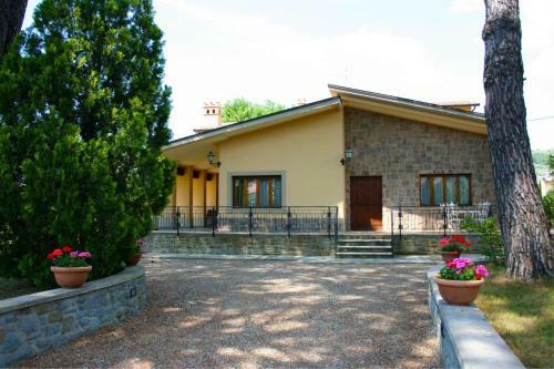 Santa Lucia Villa Sleeps 14 Pool Air Con Wifi