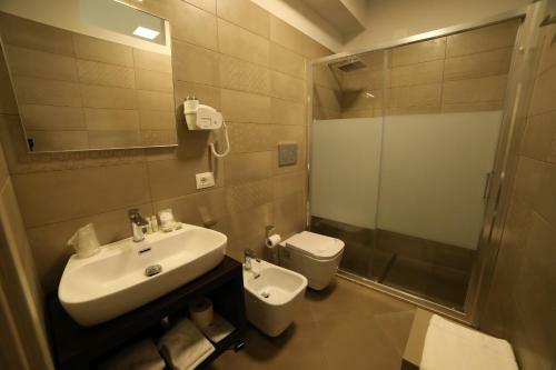 8room Hotel