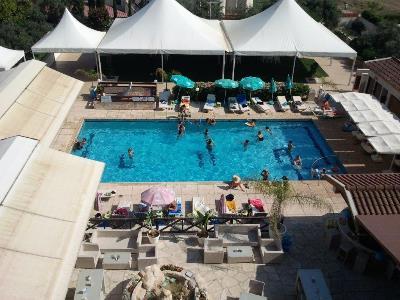 Lucky Hotel Apartments