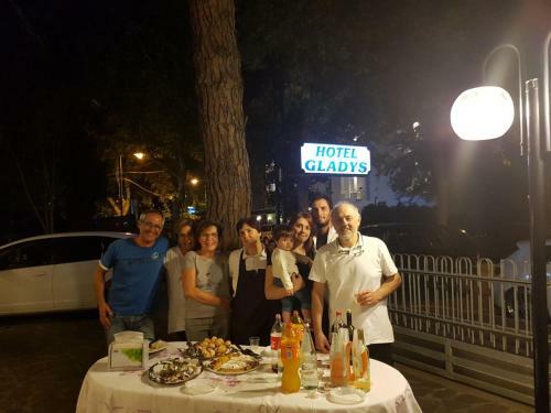 Hotel Gladys