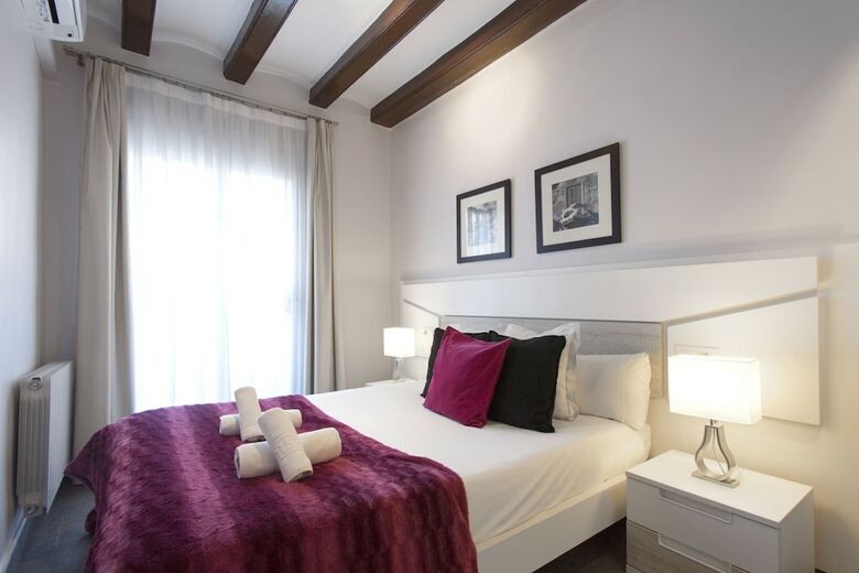 Dailyflats Apartments - Villarroel Centre