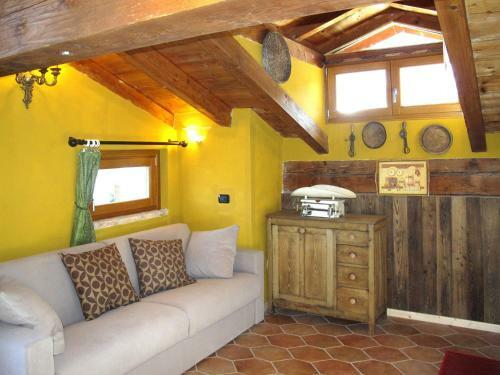 Apartamento Locazione Turistica Casa Uni-c� (cco493)