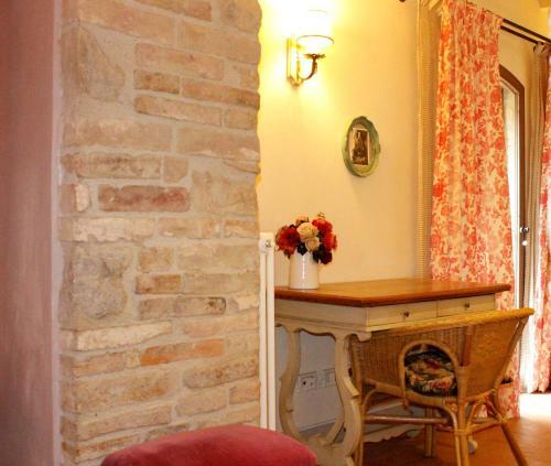 Hostal Private Room In Small Medieval Borgo