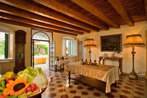 Verona Villa Sleeps 15 Pool Air Con Wifi