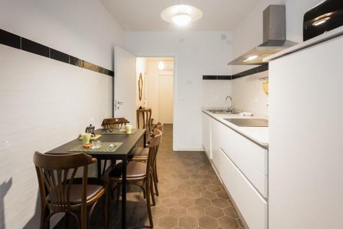 Isolo Holiday Apartment