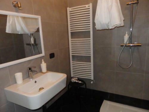 Hostal Sybarite