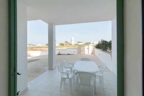 Broom Apartment