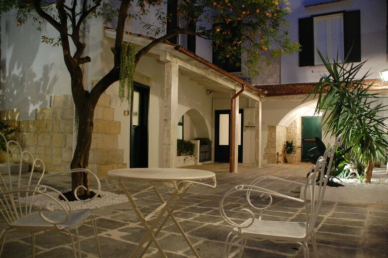 Hostal Palazzo Bianchi Domus Holidays