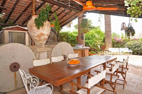 Chianchitta-trappitello Villa Sleeps 12 Pool Wifi
