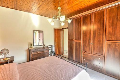 Trecastagni Villa Sleeps 6 Air Con Wifi