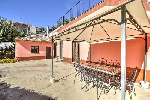 Trecastagni Villa Sleeps 6 Air Con Wifi