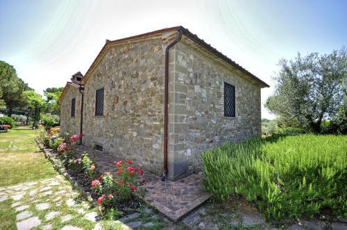 Vernazzano Basso Apartment Sleeps 6 T242205