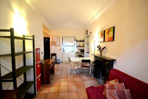 Turin Apartment Sleeps 4 Wifi