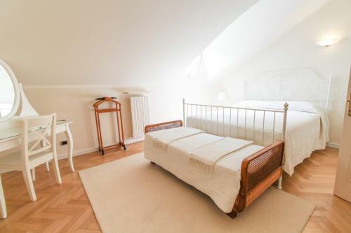 Stresa Villa Sleeps 16 Pool Air Con Wifi