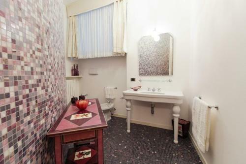 Stresa Villa Sleeps 16 Pool Air Con Wifi
